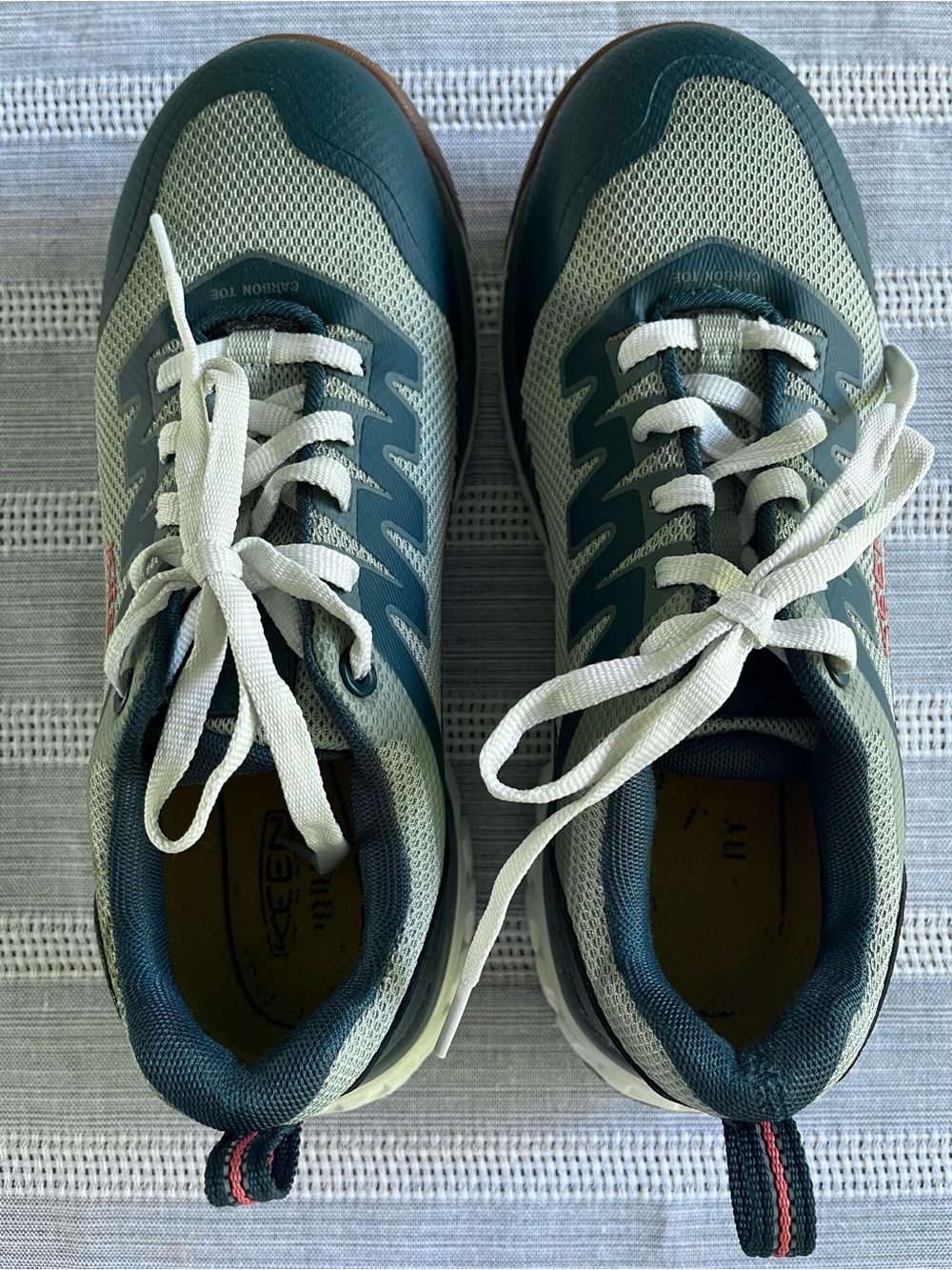 7.5M Keen Women’s Arvada Utility Steel Toe Teal, Light Gray and White Work Shoes